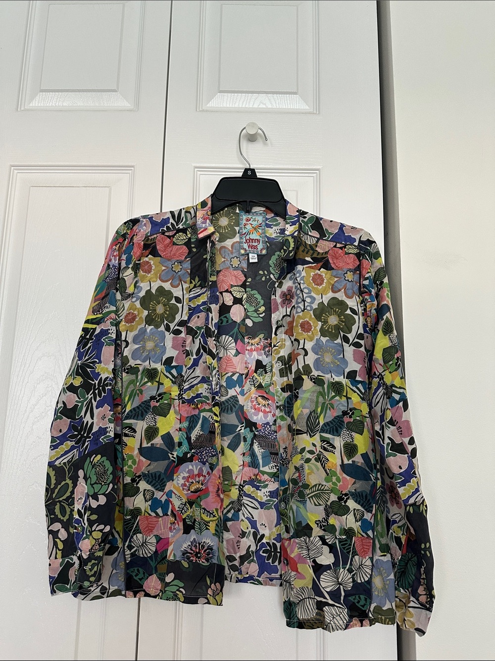 JOHNNY WAS 💯 SILK FLORAL BUTTON DOWN SHIRT SIZE XXS